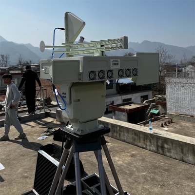 2차원 무대 레이더와 방공 방어용 전방향 UAV 방해기
